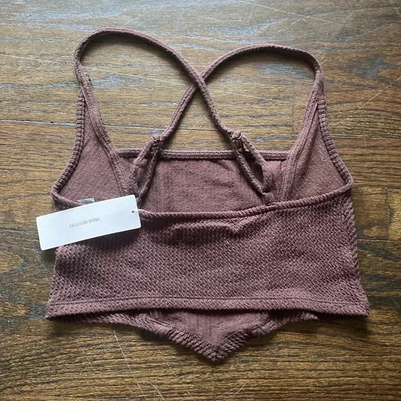 NWT Urban Outfitters Crop Top - Picture 2 of 3